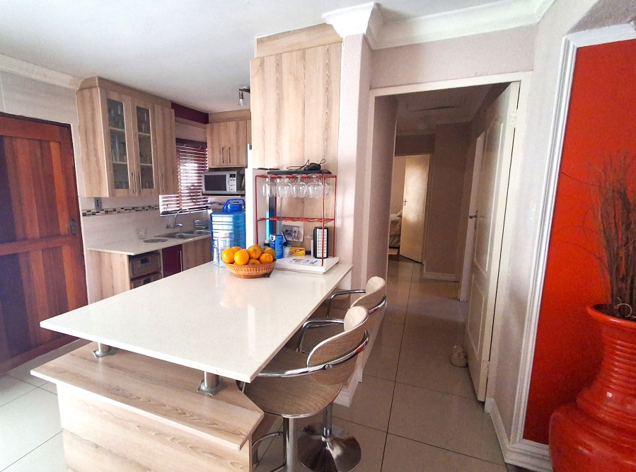 3 Bedroom Property for Sale in Tlhabane West North West